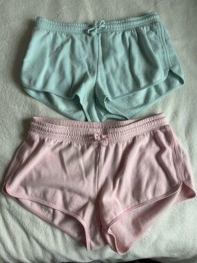 2 Pairs Aero Sweat Shorts, Size Medium